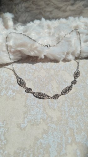 Collier - ras de cou en argent filigrane ancien