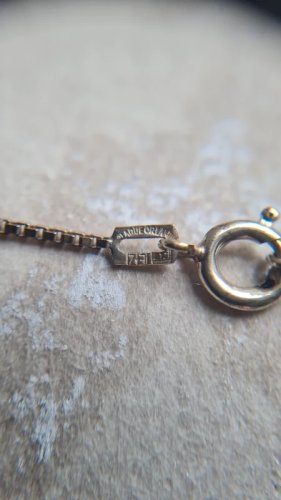 Collier -ras de cou vintage avec saphir