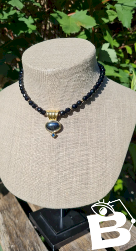 Collier -ras de cou vintage - perles à facettes noir en verre pierre hématite