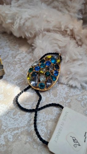collier-ras de cou - vintage -strass -signé Belle Paris- collier fantaisie