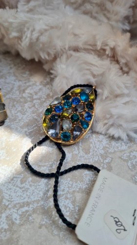collier-ras de cou - vintage -strass -signé Belle Paris- collier fantaisie