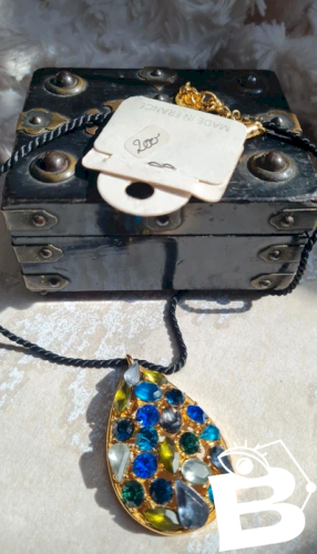 collier-ras de cou - vintage -strass -signé Belle Paris- collier fantaisie