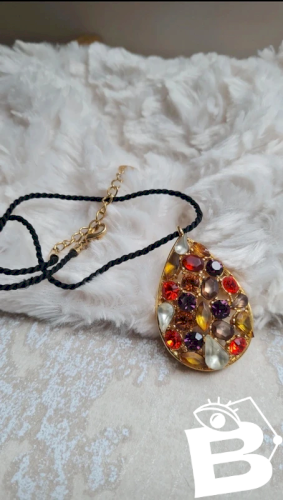 Collier - ras de cou - vintage -strass -signé Belle Paris- collier fantaisie