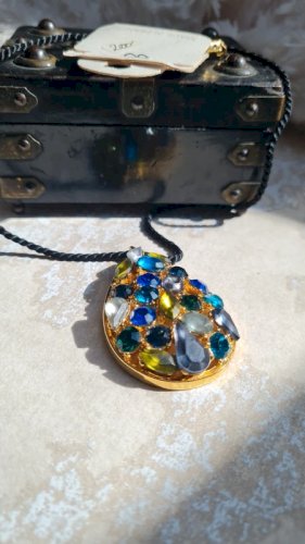 collier-ras de cou - vintage -strass -signé Belle Paris- collier fantaisie