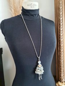 long necklace - costume jewelry - silver - chic - CRS - rhinestones - pearls