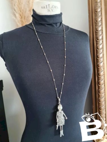 collier sautoir - collier fantaisie- argenté - chic- CRS- strass