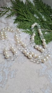 long necklace with faux pearls and crystal beads