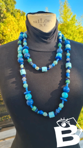 Collier - sautoir en pate de verre