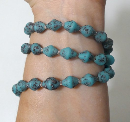 Collier sautoir vintage Bohème 115 cm – perles en pâte de verre turquoise