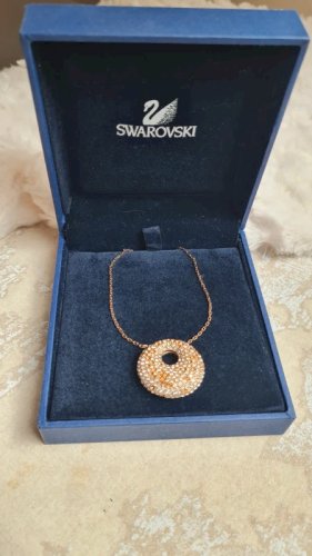 Collier Swarovski : cristaux champagne dans sa boite