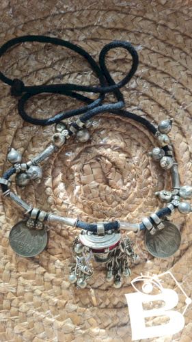 Collier Tribal indien avec pièces de monnaies