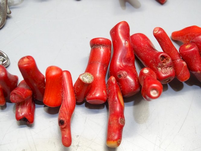 -COLLIER VINTAGE CORAIL ROUGE MARYLIN MODE BIJOU ANCIEN COLLECTION BIJOUX