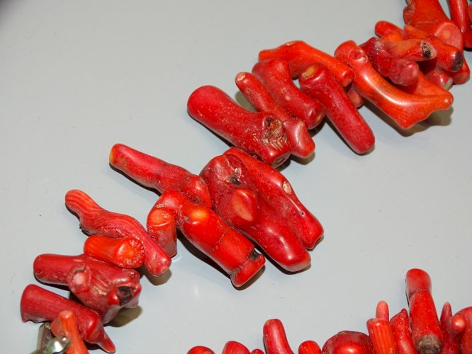 -COLLIER VINTAGE CORAIL ROUGE MARYLIN MODE BIJOU ANCIEN COLLECTION BIJOUX