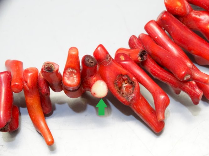 -COLLIER VINTAGE CORAIL ROUGE MARYLIN MODE BIJOU ANCIEN COLLECTION BIJOUX