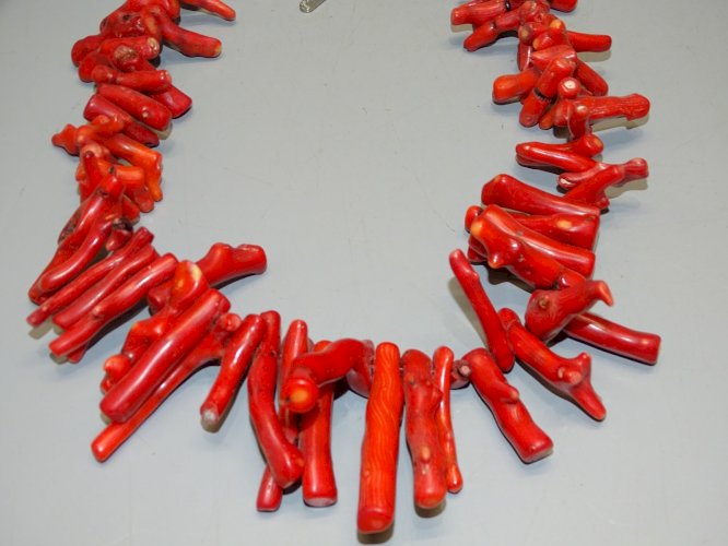 -COLLIER VINTAGE CORAIL ROUGE MARYLIN MODE BIJOU ANCIEN COLLECTION BIJOUX