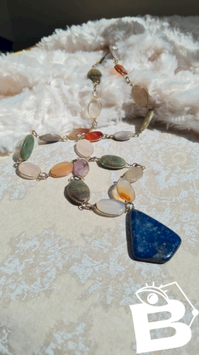 Collier vintage lithothérapie pierres semi-précieuses