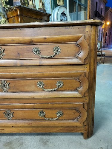 COMMODE 3 TIROIRS EN MERISIER DU XVII ème SIECLE