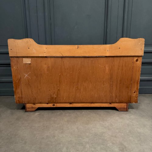 Commode Art Déco en acajou flammé comprenant 5 tiroirs L9007