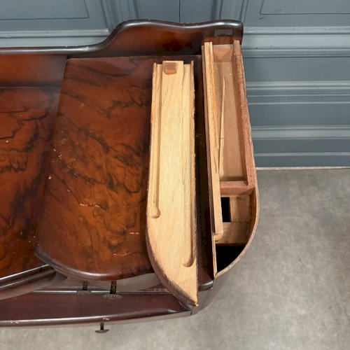 Commode Art Déco en acajou flammé comprenant 5 tiroirs L9007