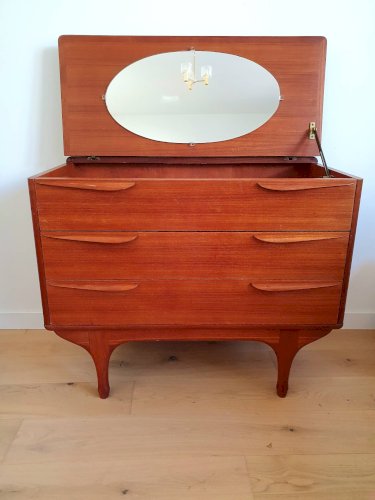 Commode / coiffeuse design scandinave vintage
