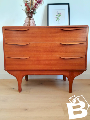 Commode / coiffeuse design scandinave vintage