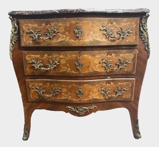 Commode de style Louis XV marquetées toutes façes XX siècle