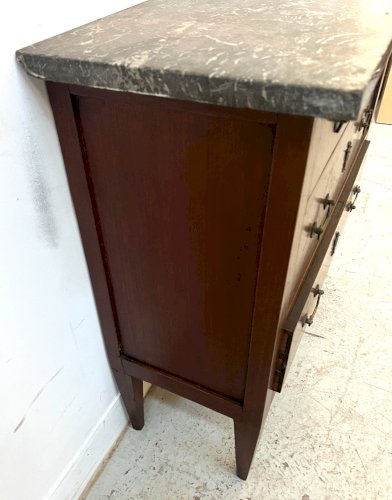 Commode de style Louis XVI en chene massif XIX siècle