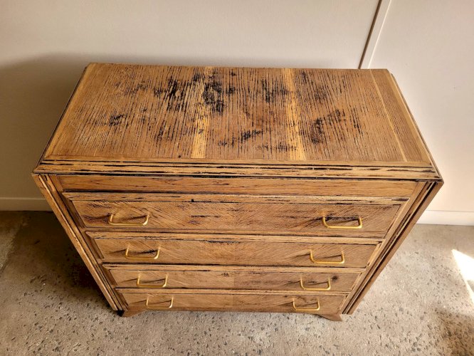 Commode de style vintage pieds compas