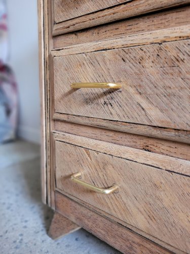 Commode de style vintage pieds compas