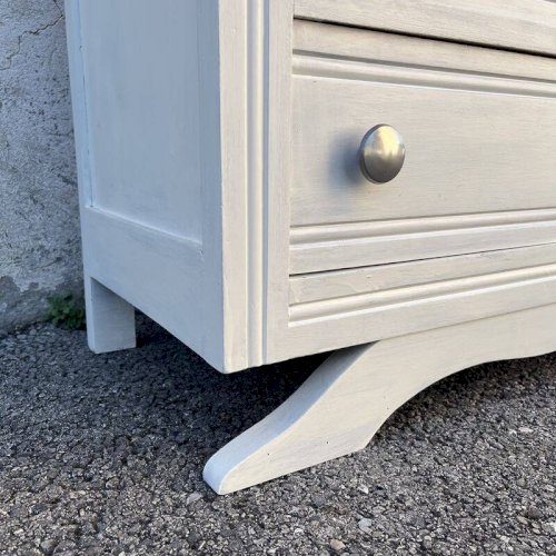 Commode en bois peint en blanc