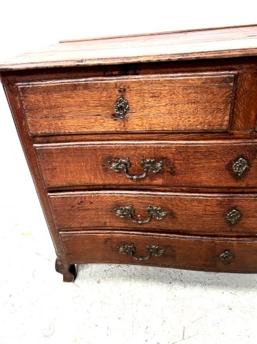 Commode Louis XV en chene massif du XVIII siècle