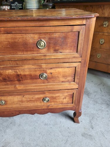 COMMODE LOUIS XVI EN MERISIER 3 TIROIRS DU XVIII ème SIECLE