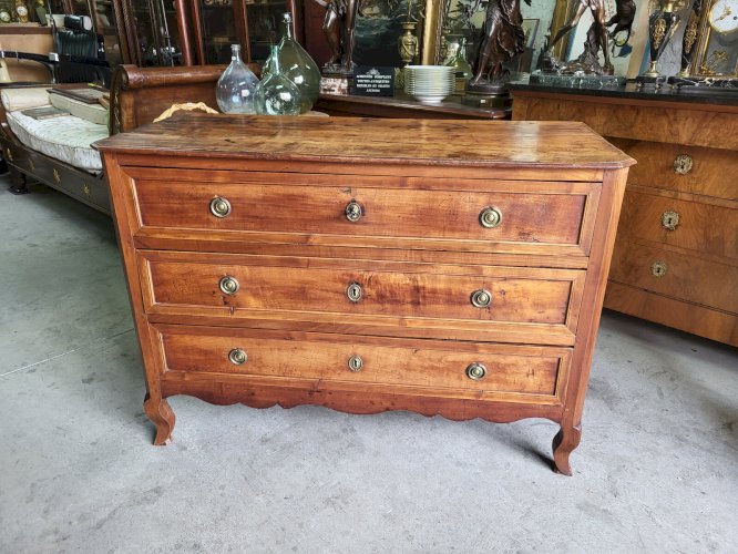 COMMODE LOUIS XVI EN MERISIER 3 TIROIRS DU XVIII ème SIECLE
