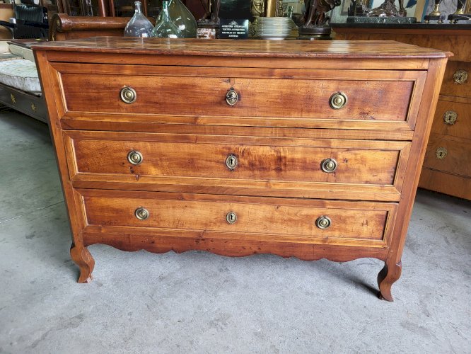 COMMODE LOUIS XVI EN MERISIER 3 TIROIRS DU XVIII ème SIECLE