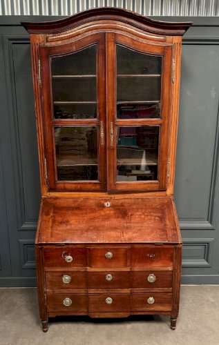 Commode scriban en acajou XVIIIe travail de port nantais L9030