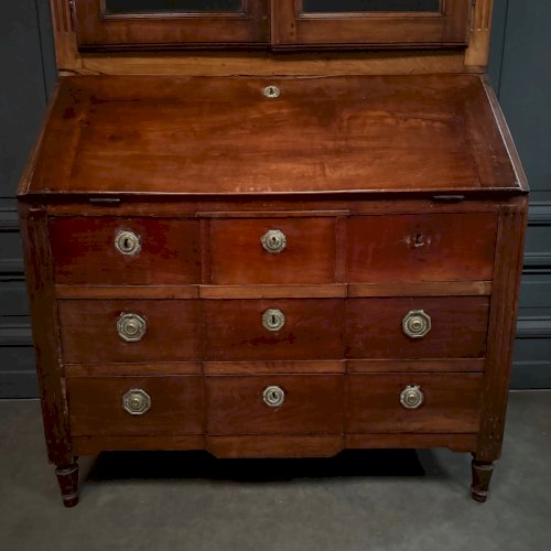 Commode scriban en acajou XVIIIe travail de port nantais L9030