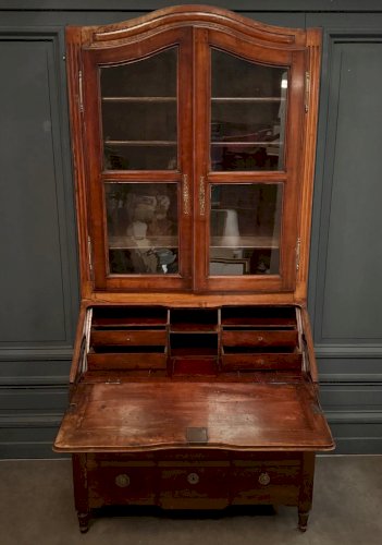 Commode scriban en acajou XVIIIe travail de port nantais L9030