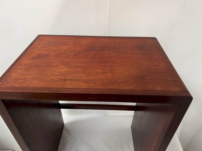 Console Art Décoen placage de bois d'acajou XX siècle