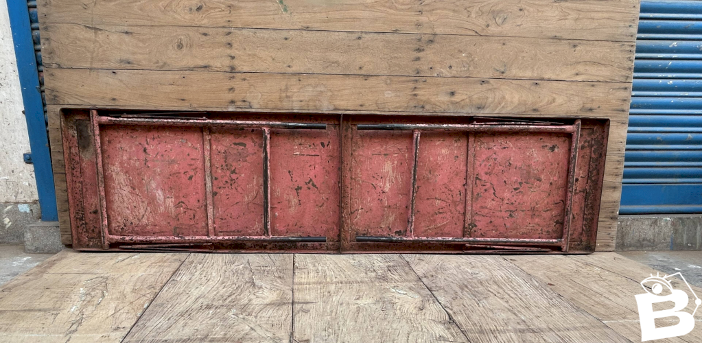 Console datelier pliante en métal avec patine dorigine