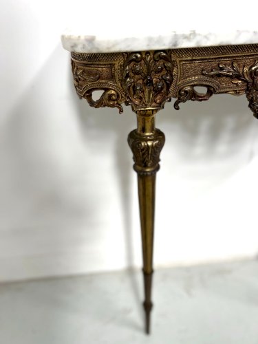 Console de style Louis XVI en bronze doré XX siècle