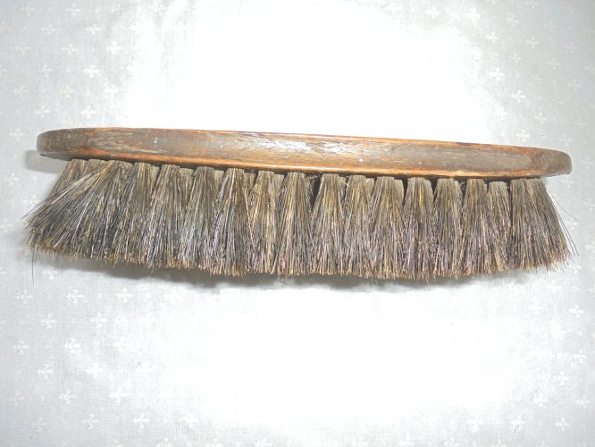 brosse a habit francaise  de 1 guerre 