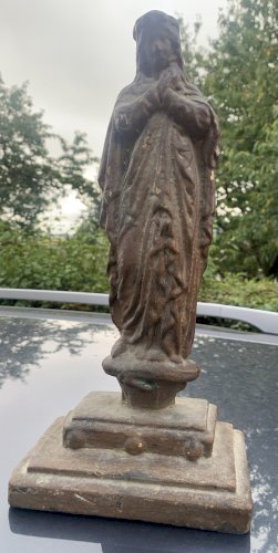 Coque de Vierge en fonte de fer époque 18éme Hauteur:33cm poids:4600 grammes