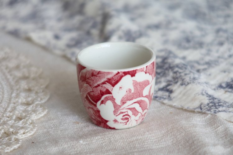 Coquetier ancien faïence anglaise Burleigh Victorian Chintz rouge