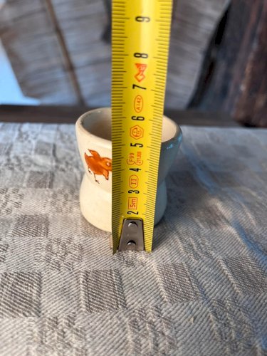 Coquetier diabolo en faïence ancienne