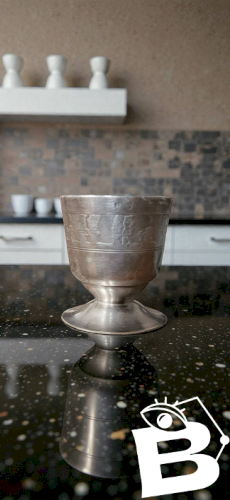 Coquetier en métal argenté