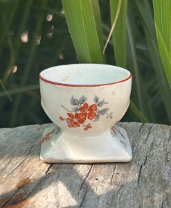 Coquetier rétro vintage en porcelaine Czechoslovakia