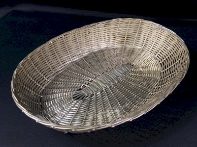 Woven metal hand basket