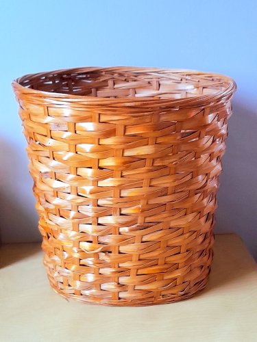 Corbeille à papier ou cache pot en osier