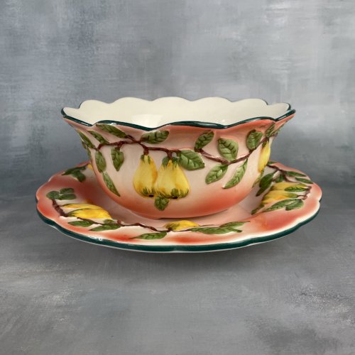 Corbeille coupe saladier égouttoir fruit avec assiette décor poire barbotine GV