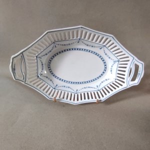 Porcelain basket, Bavaria Monopole factory
